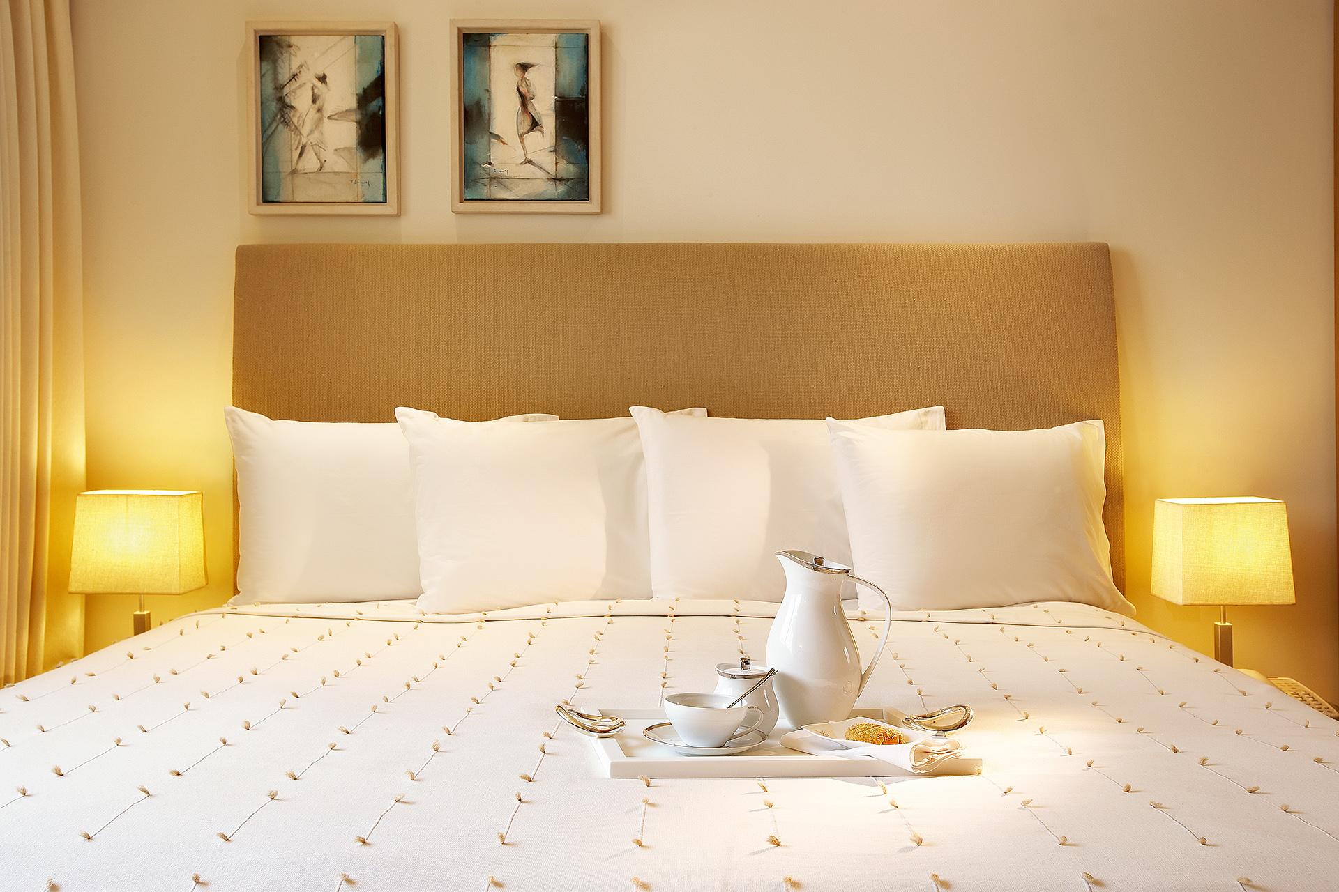Daios Luxury Living Hotel Thessaloniki Exterior photo A bedroom at the hotel