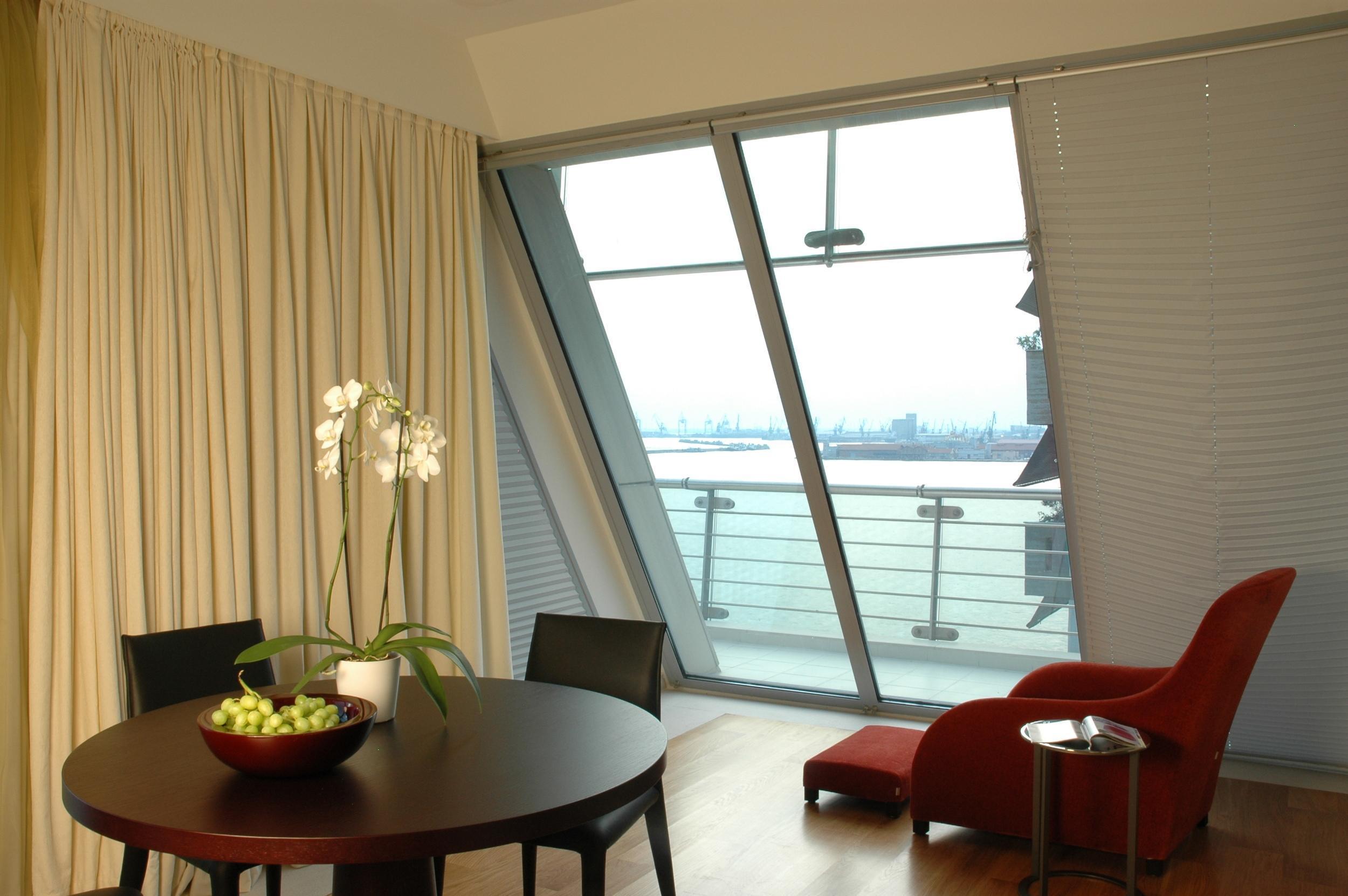 Daios Luxury Living Hotel Thessaloniki Exterior photo Honeycomb blinds