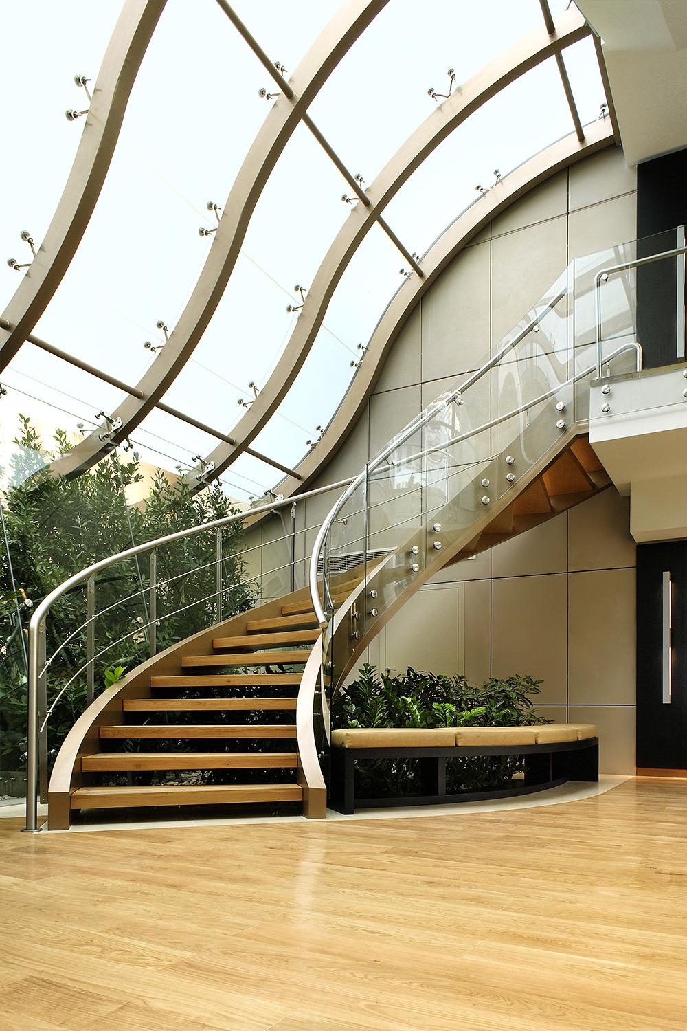 Daios Luxury Living Hotel Thessaloniki Exterior photo A curved staircase