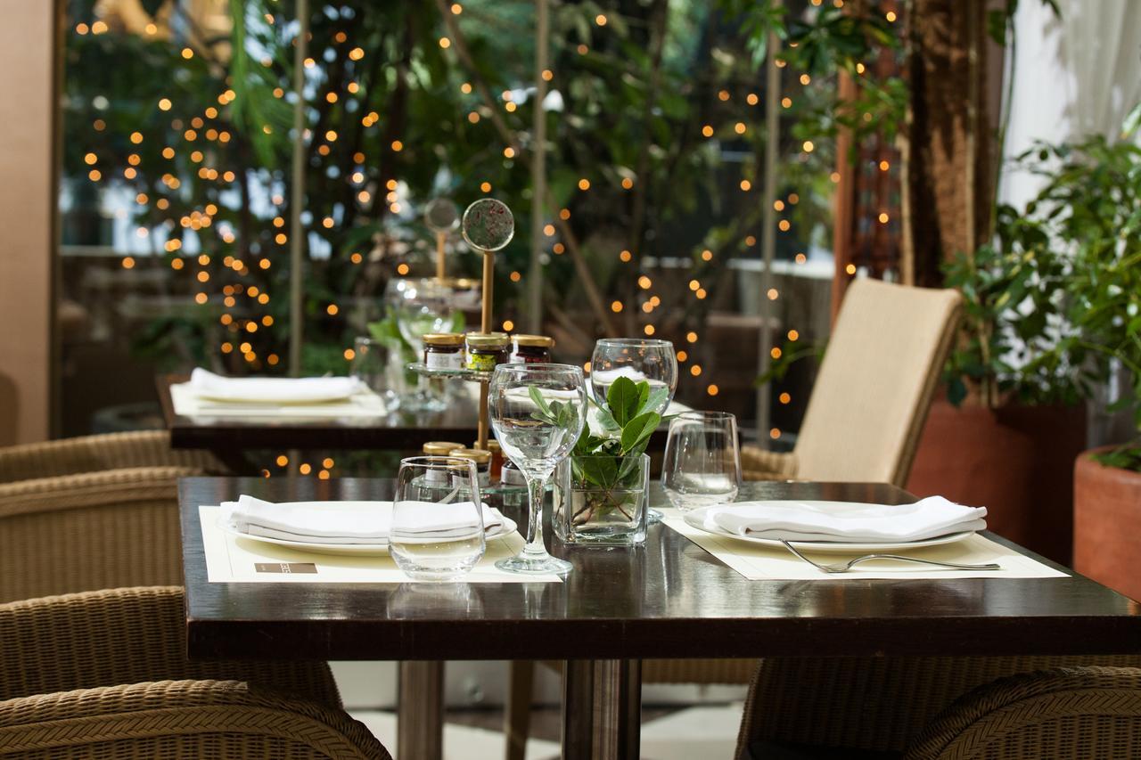 Daios Luxury Living Hotel Thessaloniki Exterior photo A table set for dinner